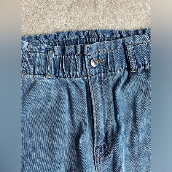 American Eagle Baggy Mom Jean - Picture 6 of 8